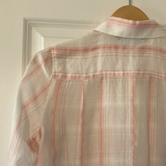 White House Black Market size 4 button down shirt long sleeves lightweight - Picture 7 of 11